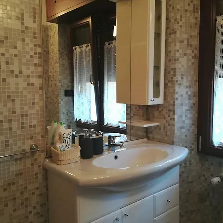 Poli Apartment *